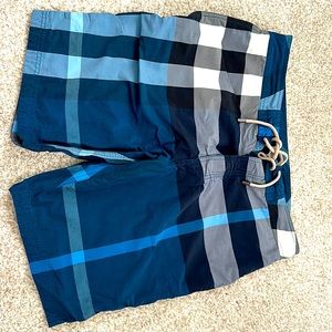 Burberry men’s swim board shorts with mesh liner in large.